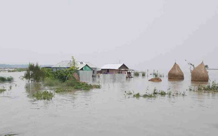 বন্যায় মৃতের সংখ্যা বেড়ে ১২৩